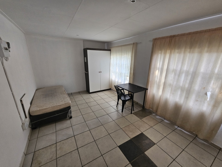 7 Bedroom Property for Sale in Brandwag Free State